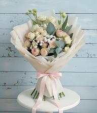 Букет цветов из:  Розы и Лизиантусы #REPLACE_PRED# Селты