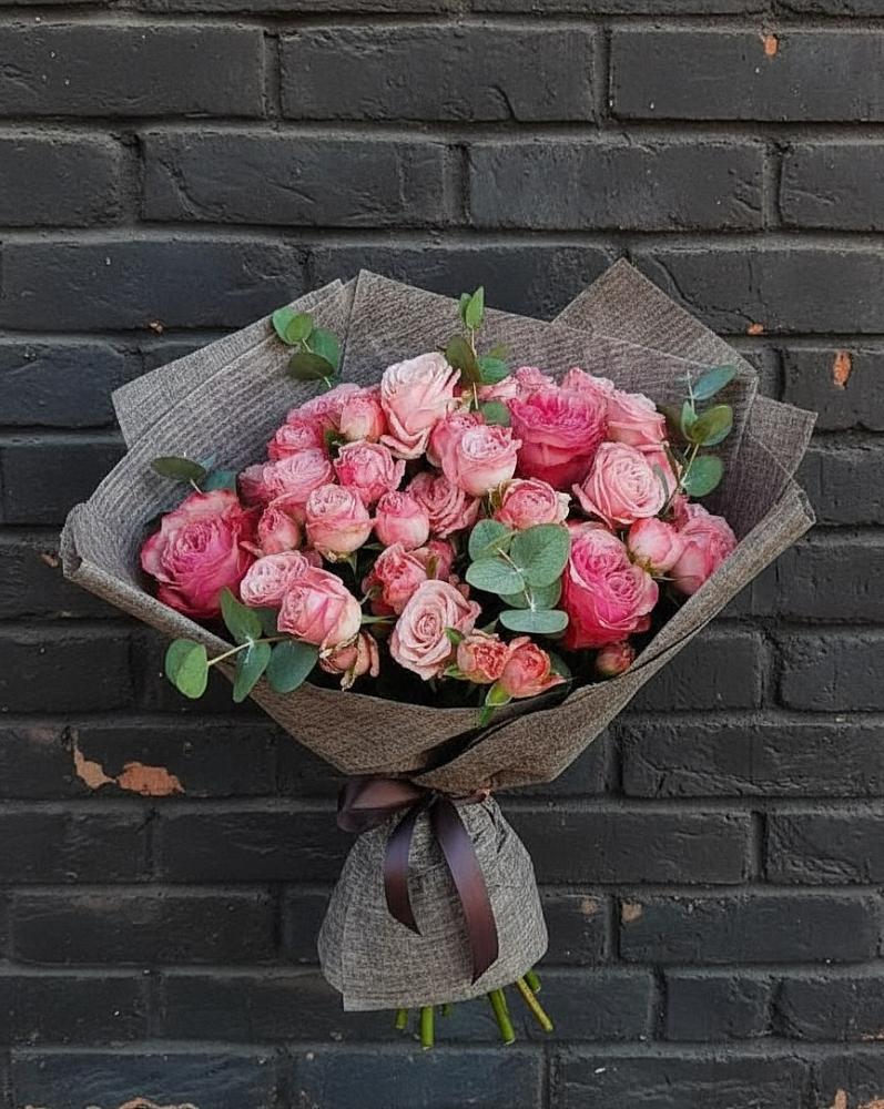 Букет цветов из: Розы в Селты