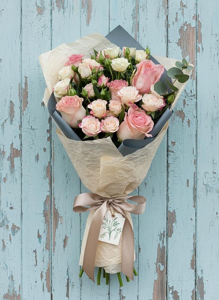 Букет цветов из: Розы в Селты