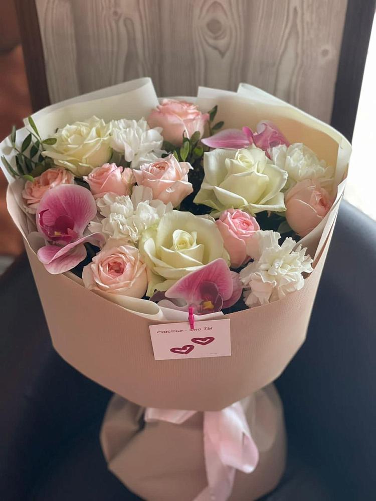 Букет цветов из: Орхидеи, Розы и Гвоздики в Селты