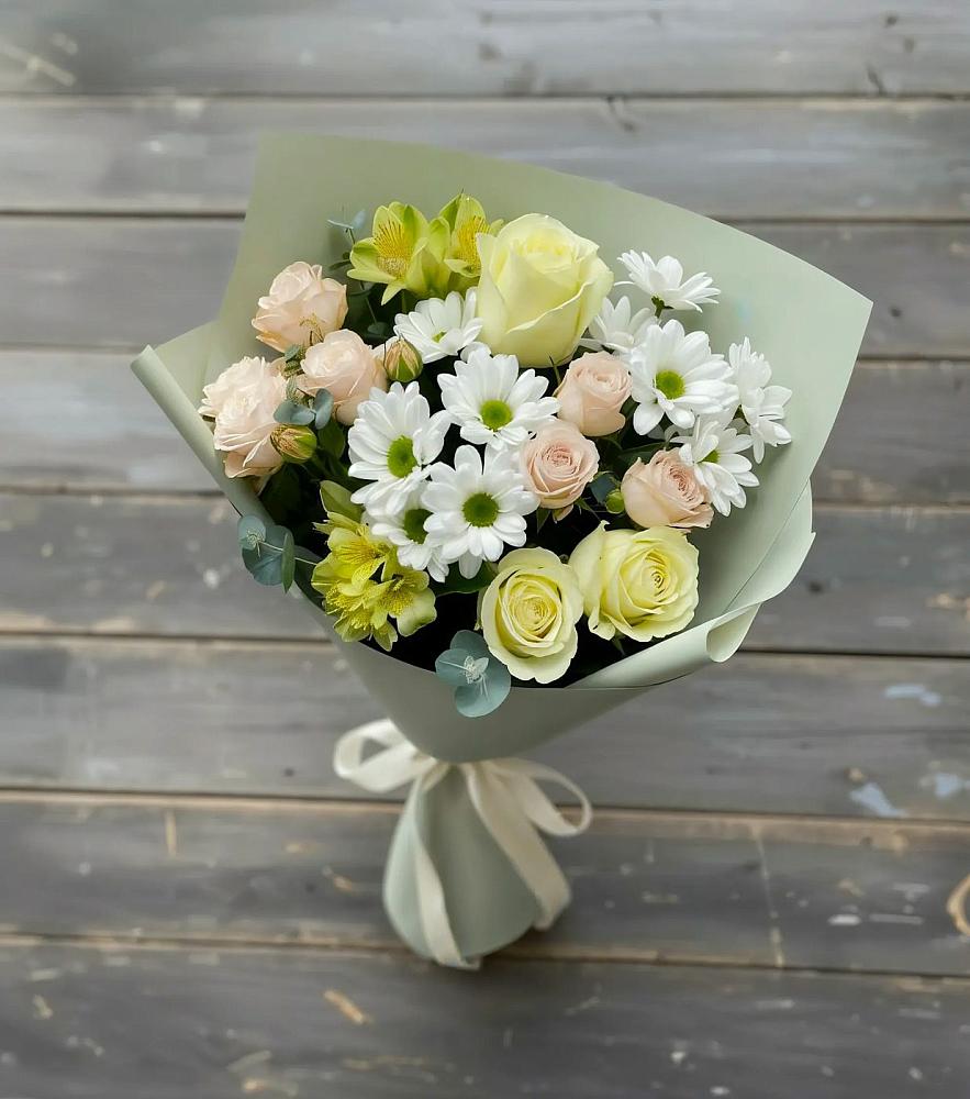Букет цветов из: Альстромерии, Розы и Хризантемы в Селты