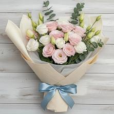 Букет цветов из:  Лизиантусы в Селты