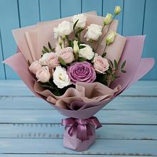 Букет цветов из:  Розы и Лизиантусы в Селты