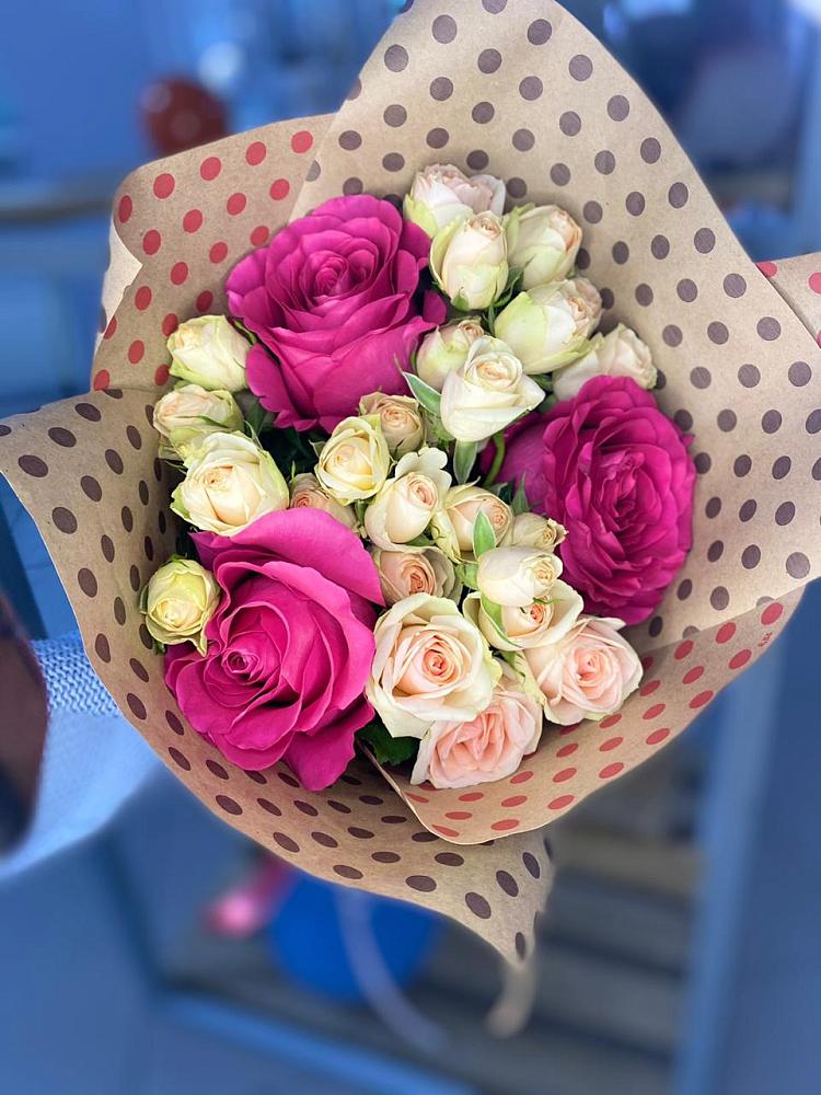 Букет цветов из: Розы в Селты