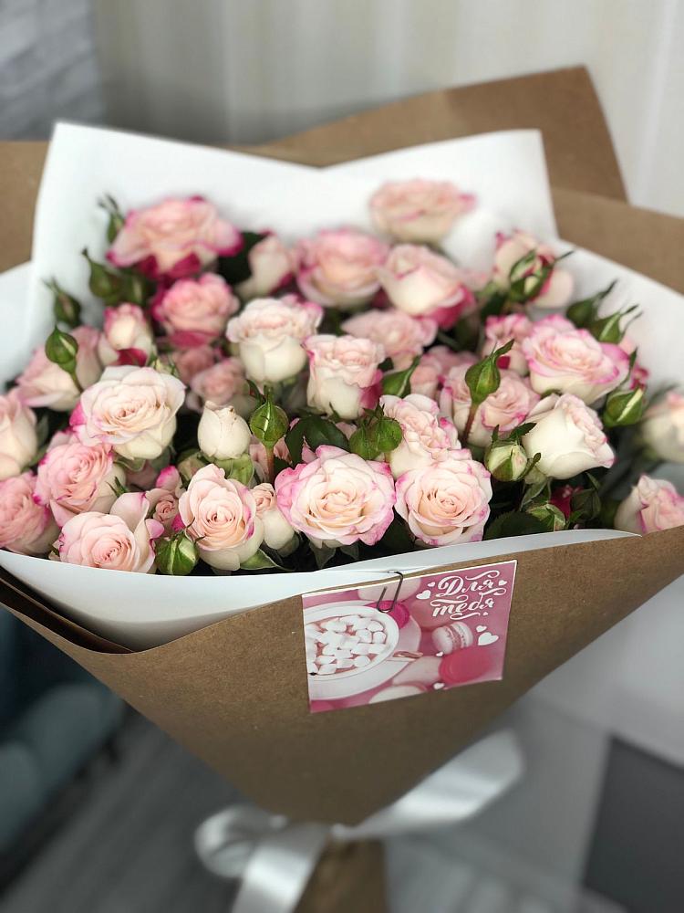 Букет цветов из: Розы в Селты