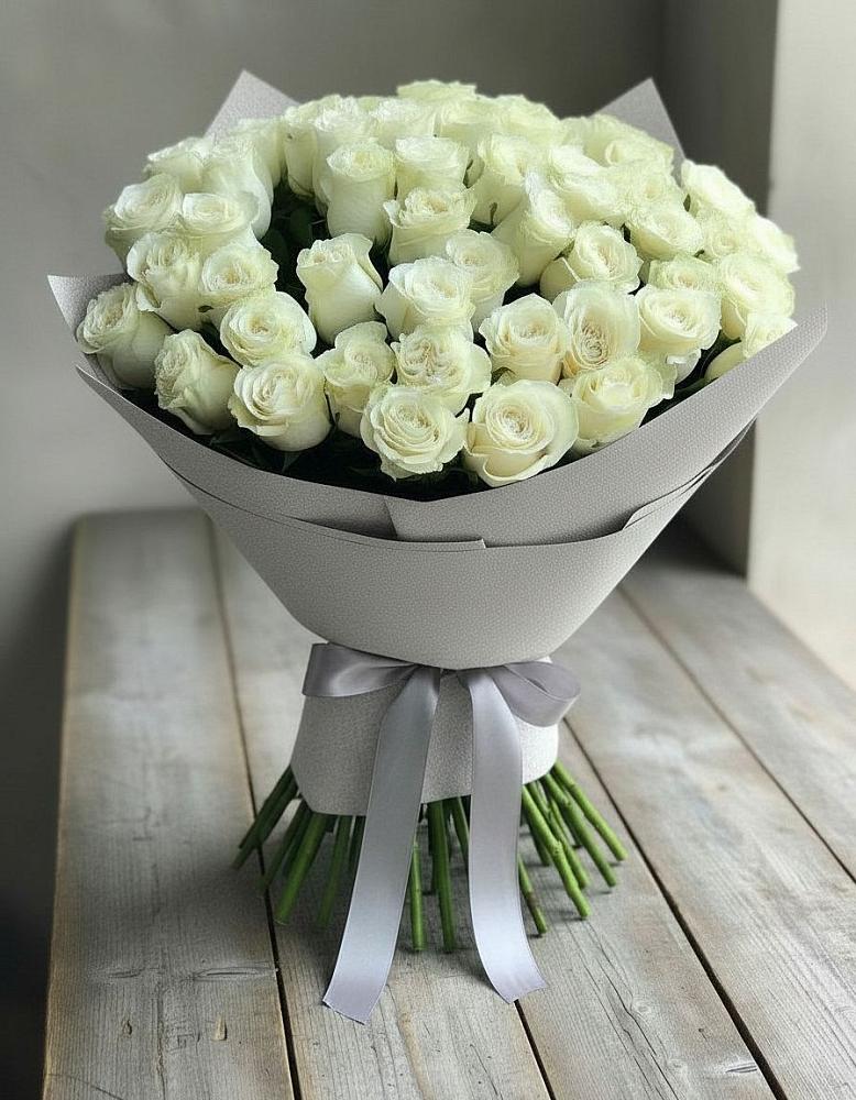 Букет 35 Белых роз в Селты