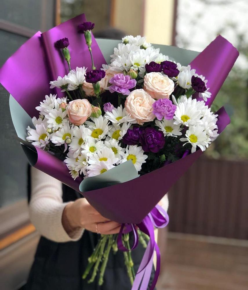 Букет цветов из: Хризантемы, Гвоздики и Розы в Селты