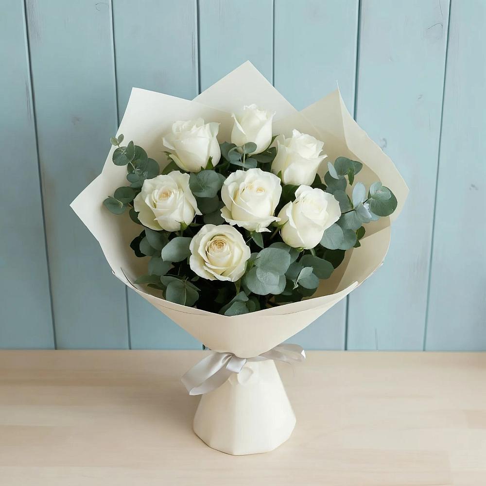 Букет Белые розы в Эвкалипте в Селты