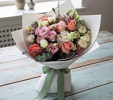 Букет цветов из:  Розы, Лизиантусы и Гвоздики в Селты