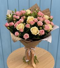 Букет цветов из:  Розы в Селты