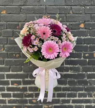 Букет цветов из:  Герберы и Хризантемы в Селты
