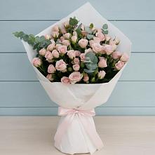 Букет цветов из:  Розы в Селты