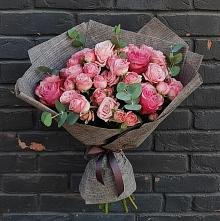 Букет цветов из:  Розы в Селты